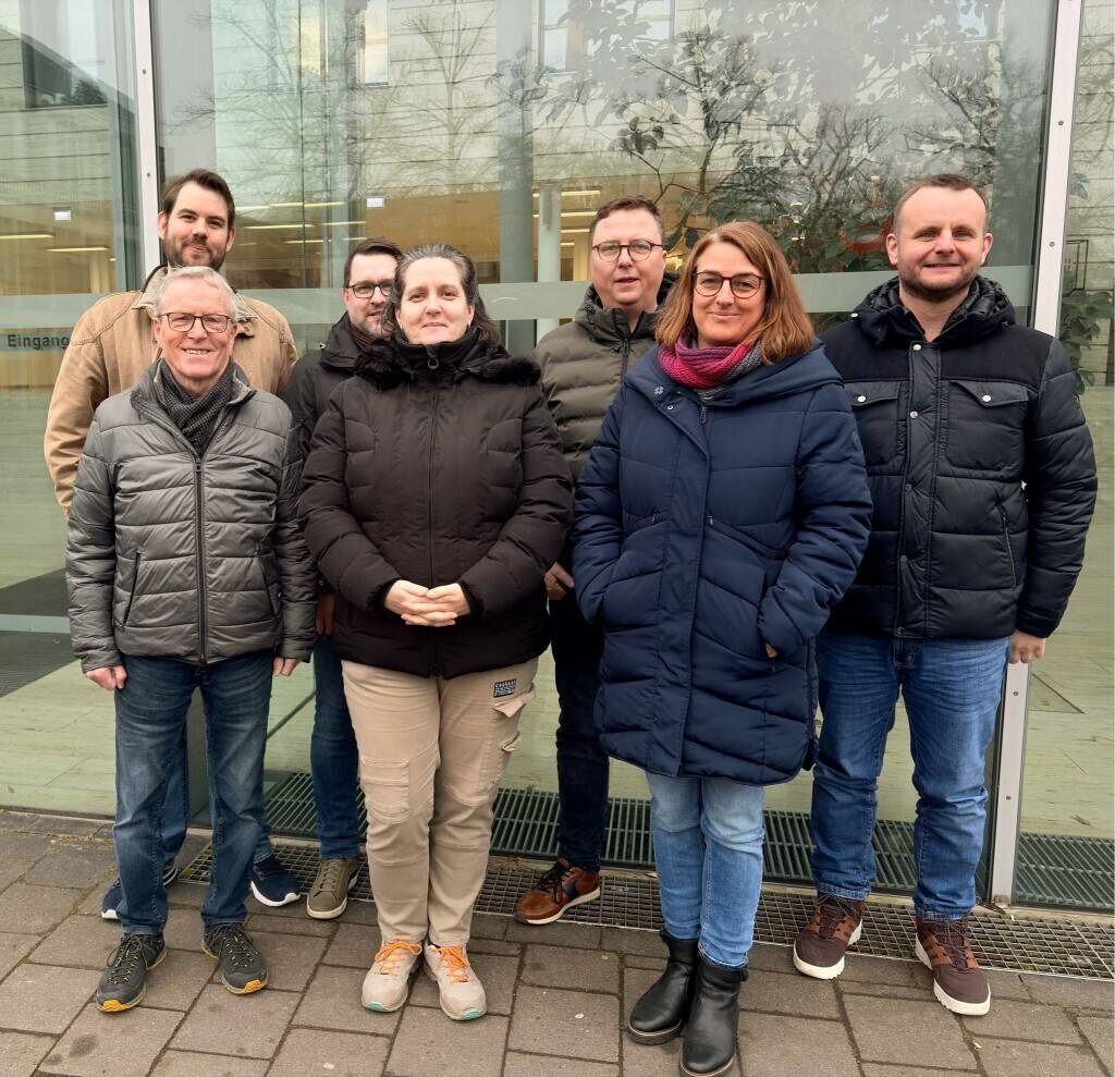 Gruppenbild mit Mitgliedern des neuen Vorstands